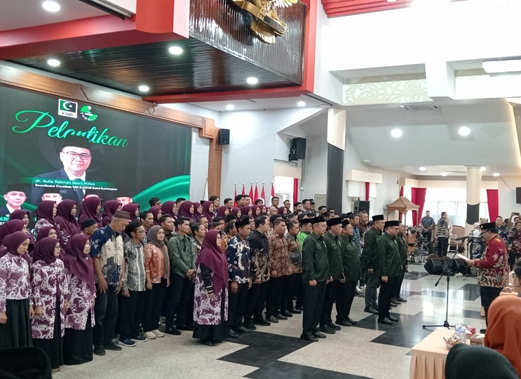 Pelantikan Pengurus MD KAHMI Kukar. (Lingkar Kaltim/M. As'ari)