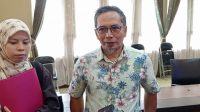 Salah satu warga Warung Panjang Kelurahan Bukit Merdeka, Abdul Ghani. (Lingkar Kaltim/M. As'ari)