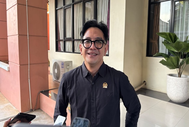 Anggota DPRD Kukar, Akbar Haka, Selasa (7/7/2026) (Rizki/Lingkarkaltim)