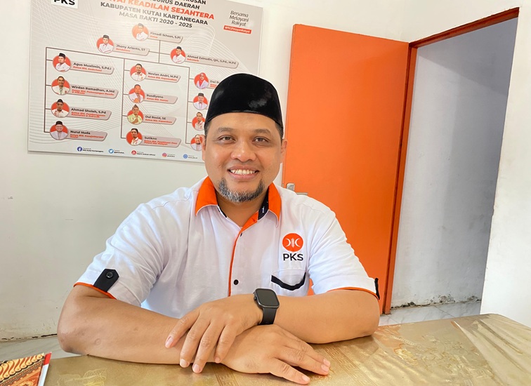 Ketua DPD PKS Kukar, Ahmad Zainuddin, Senin (6/7/2026) (Rizki/Lingkarkaltim)