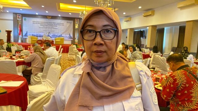 Plt Kesbangpol Kukar Rinda Desianti, Senin (6/7/2026) (Rizki/Lingkarkaltim)