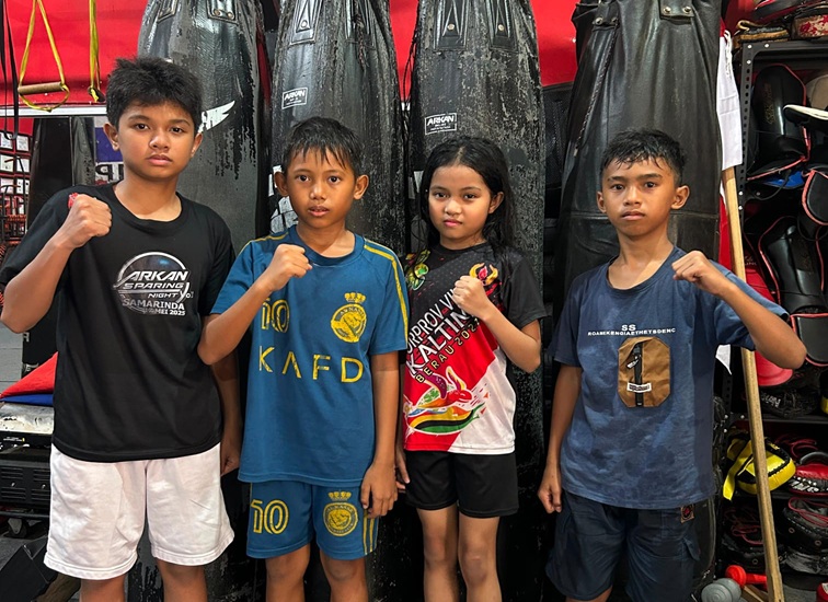 4 Petarung Cilik Arkan Camp Tenggarong yang akan mengikuti Kejurnas Indonesia Muaythai Championship 2026