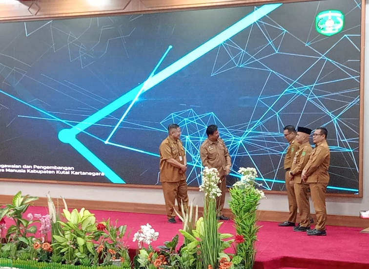 Peluncuran aplikasi presensi ASN di lingkungan Pemkab Kukar, Senin (27/7/2026). (M. As'ari /Lingkarkaltim)