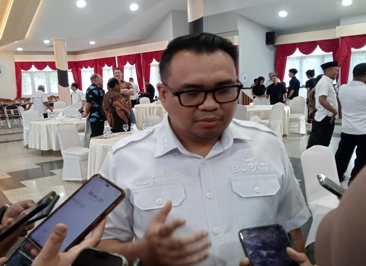 Bupati Kukar dr. Aulia Rahman Basri. (Lingkar Kaltim/M. As'ari)