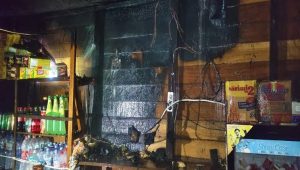 Ruko kayu hangus terbakar dan dipadamkan oleh Redkar Bakungan, Kamis (2/7/26).
