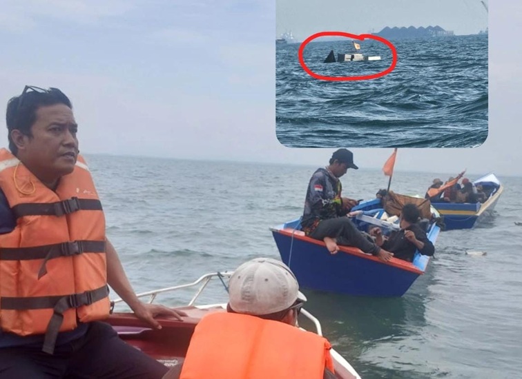Tim gabungan melakukan penyisiran dan temuan kapal milik Hasriarto (37), Jumat (17/7/26). (Doc. Hamdi)
