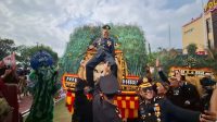 Paguyuban Seni Budaya di Lapangan Mapolres Kukar, Rabu (1/6/26). (Doc. Polsek Loa Kulu)