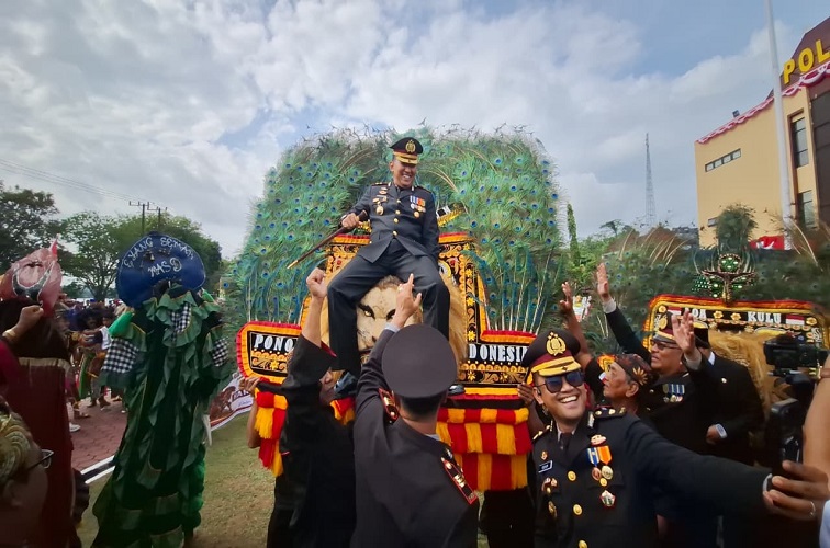 Paguyuban Seni Budaya di Lapangan Mapolres Kukar, Rabu (1/6/26). (Doc. Polsek Loa Kulu)