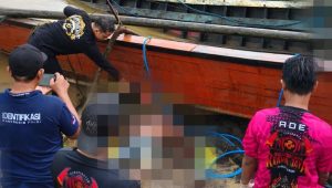 Mayat ditemukan di area dok kapal mangkurawang kawasan tanah merah RT 19, Kamis (16/7/26). (Doc. Hamdi)