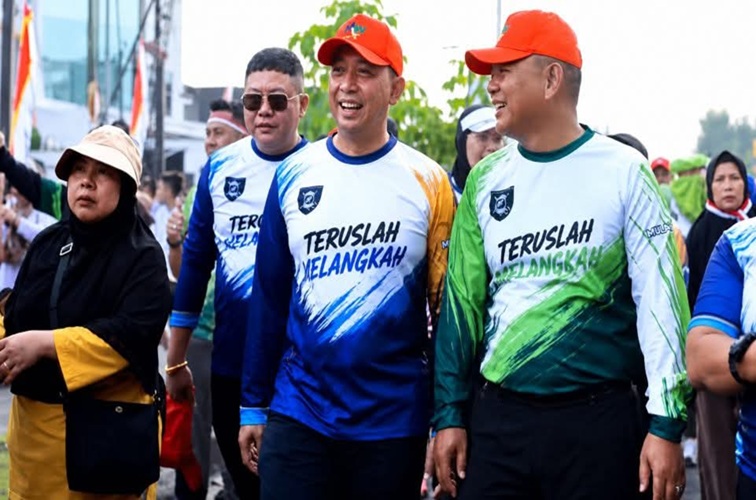 Pangdam VI Mulawarman Mayjen TNI Krido Pramono luncurkan lagu inspiratif Teruslah Melangkah. (Dok. Istimewa)
