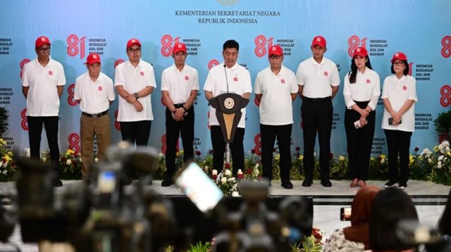 Wakil Menteri Sekretaris Negara Juri Ardiantoro dalam Konferensi Pers Bulan Kemerdekaan Tahun 2026 di Gedung Utama Kementerian Sekretariat Negara, Jakarta, Jumat, 31 Juli 2026.
