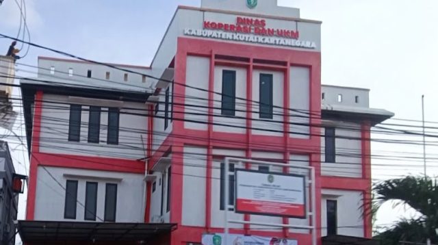 Kantor Dinas Koperasi dan UKM Kukar, Rabu (12/8/2026) (Rizki/Lingkarkaltim)