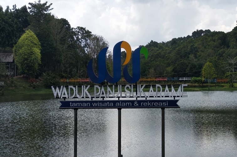 Objek wisata Waduk Panji Sukarame Tenggarong. (M. As'ari/Lingkar Kaltim)