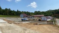 Teks Foto : Pembangunan akses jalan menuju SMP Negeri 9 Tenggarong saat ini tengah berproses.(Foto:Far/Lingkarkaltim)