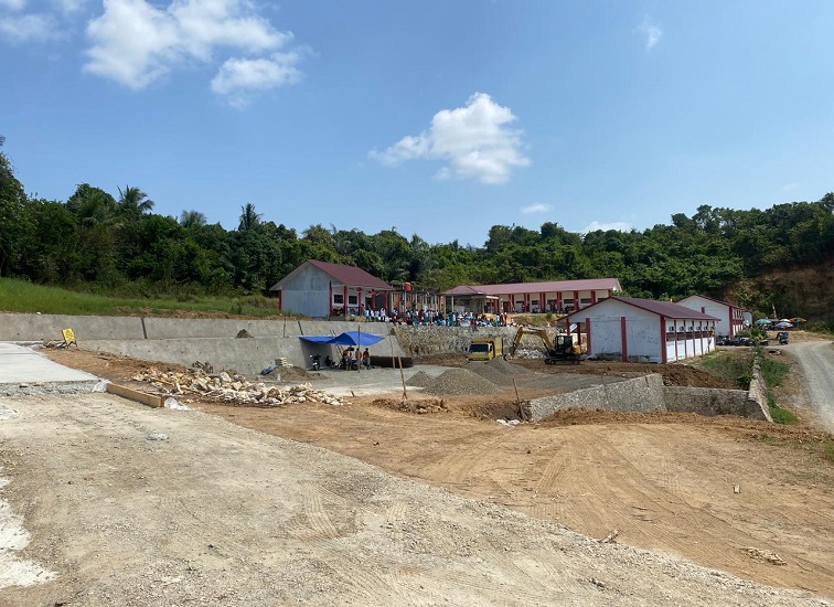 Teks Foto : Pembangunan akses jalan menuju SMP Negeri 9 Tenggarong saat ini tengah berproses.(Foto:Far/Lingkarkaltim)