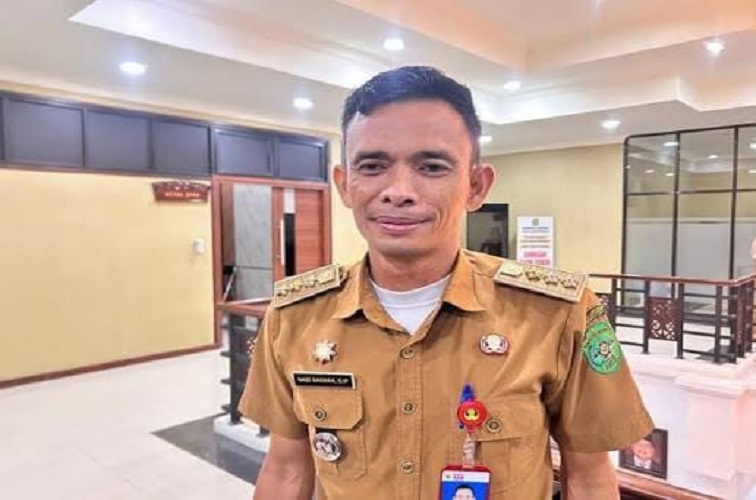 Camat Muara Kaman, Nadi Baswan. (Foto:Istimewa)
