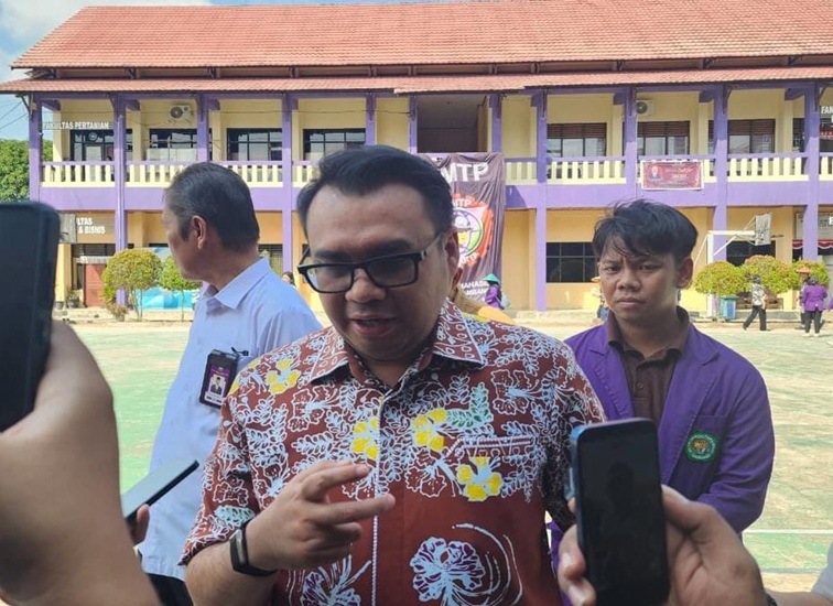 Bupati Kukar dr. Aulia Rahman Basri. (M. As'ari/Lingkarkaltim)