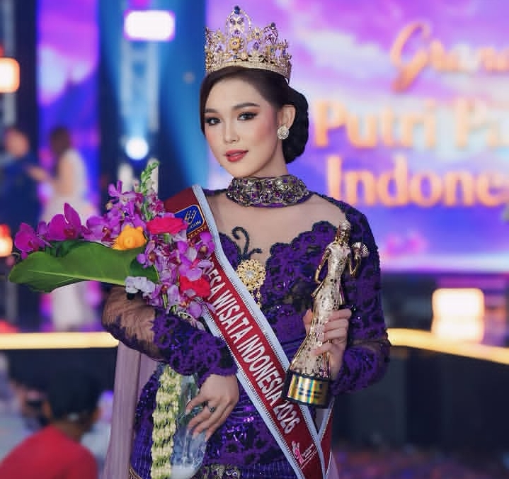 Ester Veronika, perempuan asal Desa Buluq Sen, Kecamatan Tabang, berhasil meraih posisi runner-up atau Top 3 Putri Pariwisata Indonesia 2026.(istimewa)