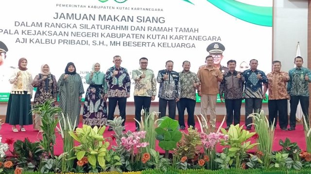 Sambutan Pemkab Kukar untuk Kepala Kejari yang baru, Aji Kalbu Pribadi di Pendopo Bupati Kukar pada Jumat (14/8/2026).