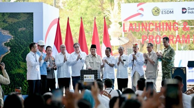 Peluncuran dan Groundbreaking Program PLTS 100 GWp  di Gilimanuk, Bali, Selasa (25/8/26). (Dok. esdm.go.id)