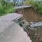 Kondisi Terkini Jalan Oloy, Desa Kayu Batu, Kec. Muara Muntai, Selasa (25/8/26). (ISTIMEWA)