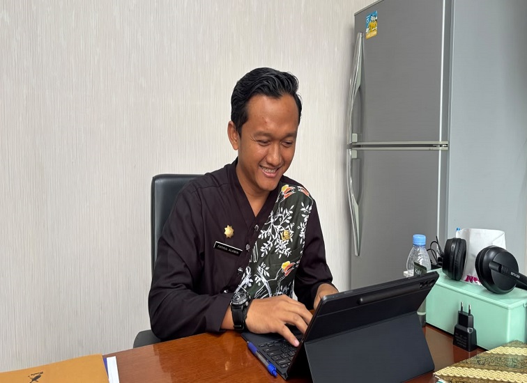 Kabag Kesra Pemkab Kukar Fathul Alamin, Jum'at (14/8/2026) (Rizki/Lingkarkaltim)
