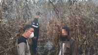 Polisi Amankan Pelaku di Lahan yang dibakar, kawasan Otorita Ibu Kota Nusantara (IKN), RT 18 Desa Loa Duri Ilir, Kecamatan Loa Janan, Kutai Kartanegara (Kukar), Senin (31/8/26). (Doc. Humas Polsek Loa Janan)