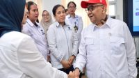kemnaker Wakil Menteri Ketenagakerjaan Afriansyah Noor saat melakukan kunjungan kerja ke Balai K3 Medan, Sumatera Utara, Kamis (20/8/2026).(Dok.Kemnaker)