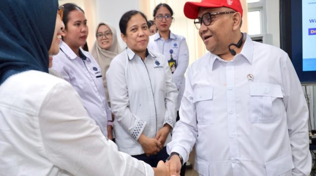 Wakil Menteri Ketenagakerjaan Afriansyah Noor saat melakukan kunjungan kerja ke Balai K3 Medan, Sumatera Utara, Kamis (20/8/2026).(Dok.Kemnaker)