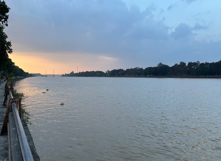 Sungai Mahakam, Selasa (4/8/2026) (Rizki/Lingkarkaltim)