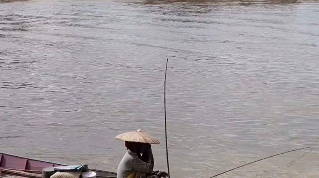 Surutnya air sungai belayan berdampak hasil tangkapan ikan warga setempat meningkat.(Istimewa)