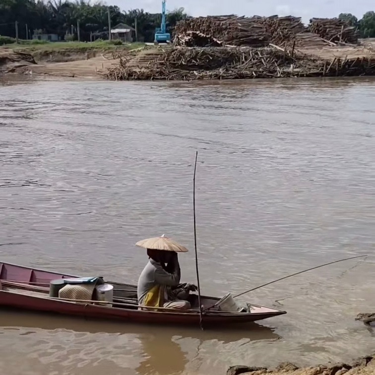 Surutnya air sungai belayan berdampak hasil tangkapan ikan warga setempat meningkat.(Istimewa)