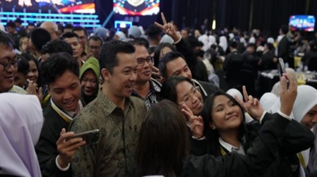 Wakil Menteri Pemuda dan Olahraga Republik Indonesia (Wamenpora RI), Taufik Hidayat, menghadiri pembukaan Grand Final Cerdas Cermat 4 Pilar MPR RI di Gedung Nusantara IV DPR RI, Jakarta, Minggu, (23/8/2026). (Dok. kemenpora.go.id)