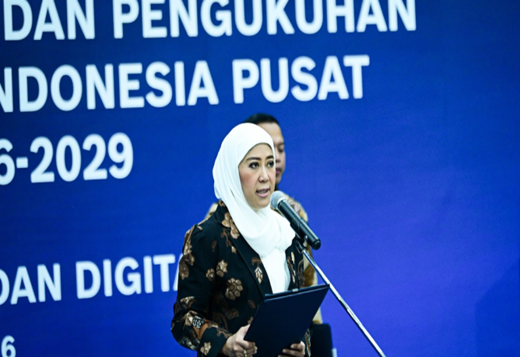 Menkomdigi Meutya Hafid mengambil sumpah jabatan dan mengukuhkan Anggota KPI Pusat Periode 2026–2029 di Kantor Kementerian Komdigi, Jakarta Pusat, Rabu (26/08/2026). (Dok. komdigi.go.id)