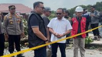Bupati Kukar Sidak Jalan Longsor di Jembayan, Sabtu (15/8/2026) (Rizki/Lingkarkaltim)