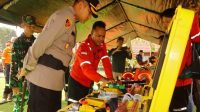 Kapolres Kukar beserta jajaran mengecek Sarana Prasarana Milik BPBD,Damkar dan Lainnya, Lapangan Polres Kukar, Jumat (14/8/26). (Doc. Humas Polres Kukar)