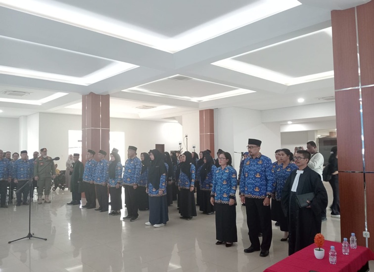 39 Pejabat Administrator dan Fungsional yang dilantik pada Jumat (14/8/2026). (M. As'ari/Lingkarkaltim)