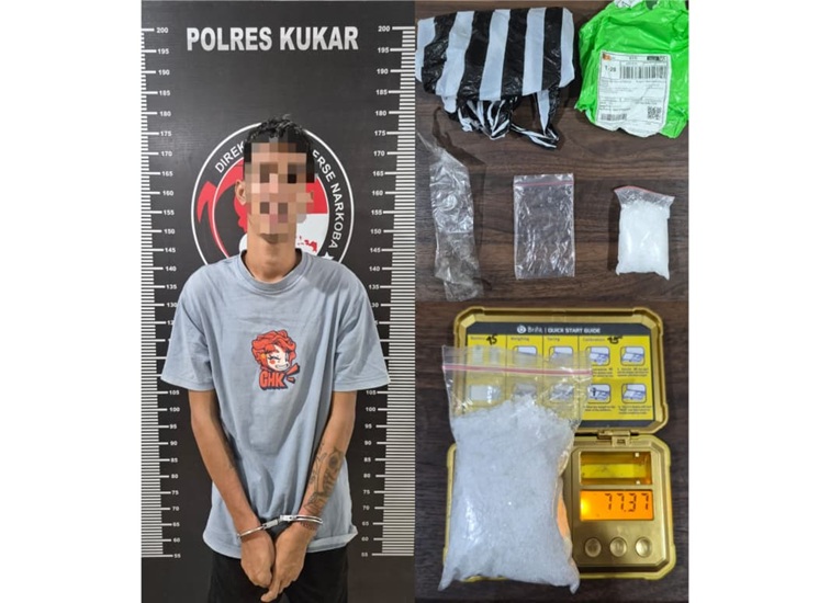 Pelaku beserta Barang bukti yang diamankan polisi, Sabtu (1/8/26). (Doc. Humas Polres Kukar)
