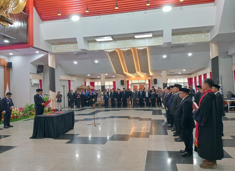 Pelantikan Pejabat Tinggi Pratama, Administrator, dan Fungsional di lingkungan Pemkab Kukar. (M. As'ari/Lingkarkaltim)