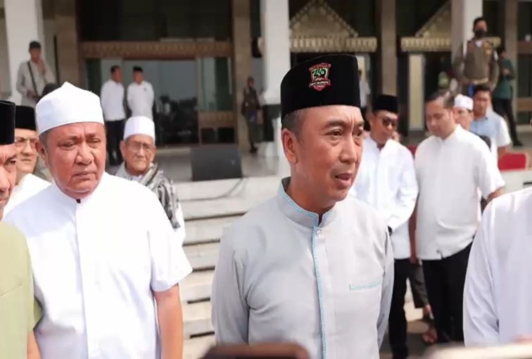Kapolda Sumatera Selatan, Irjen Pol. Dr. Sandi Nugroho, S.I.K., S.H., M.Hum. usai mengikuti Salat Istisqa bersama Pemerintah Provinsi Sumatera Selatan di Griya Agung, Palembang, Selasa (25/8/2026). (Dok. eppid.polri.go.id)