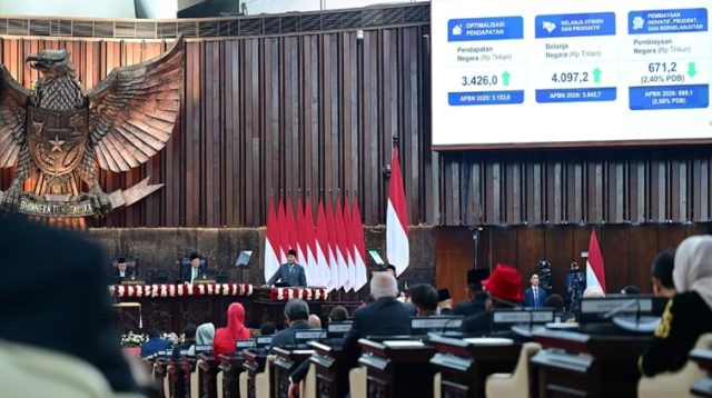 Presiden Prabowo Subianto dalam Sidang Penyampaian Keterangan Pemerintah atas Rancangan Undang-Undang tentang APBN Tahun Anggaran 2027 beserta Nota Keuangannya pada Rapat Paripurna DPR RI di Gedung Nusantara, Jakarta. Jumat, (14/8/26)