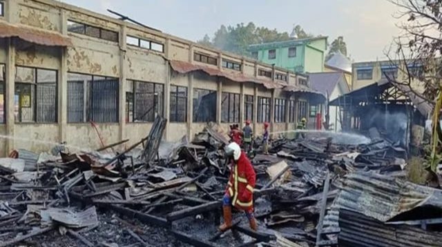 SDN 002 Loa Janan yang hangus terbakar. (Istimewa)