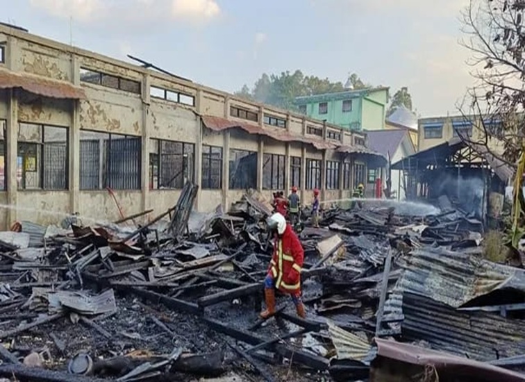 SDN 002 Loa Janan yang hangus terbakar. (Istimewa)