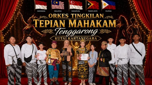 Orkes Tepian Tingkilan Tepian Mahakam asal Tenggarong, Selasa (4/8/26). (Doc. Muhammad Irwansyah)