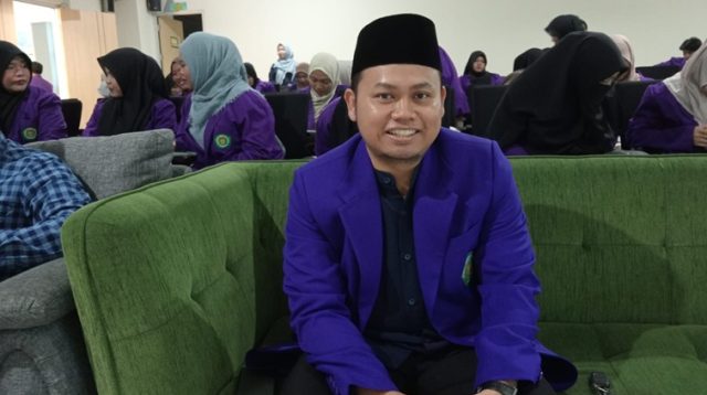 Dekan FAI Unikarta Dr. Habib Zainuri. (M. As'ari/Lingkarkaltim)