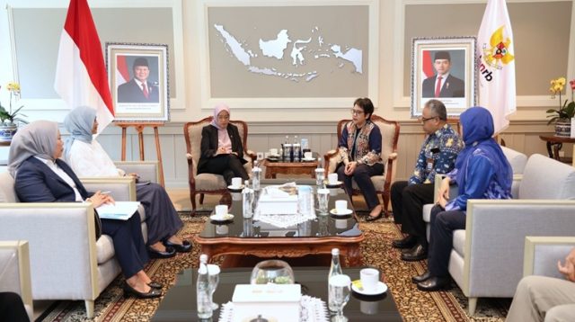 Menteri PANRB, Rini Widyantini pada Audiensi Kepala LKPP Sarah Sadiqa, di Kantor Kementerian PANRB, Jakarta, Jumat (4/9/2026). (Dok. Menpanrb)