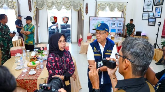 Deputi Bidang Lingkungan Hidup dan Sumber Daya Alam Otorita IKN, Myrna A. Safitri, usai Rakor di Lanud Dhomber Balikpapan, Jumat (04/09/2026). (Dok. Istimewa)