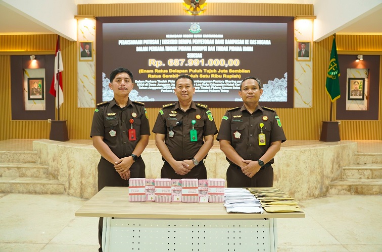 Kejari Kukar memulihkan kerugian negara dari perkara korupsi dan pidana umum, dengan nilai Rp687,9 juta.(Dok. Kejari Kukar)