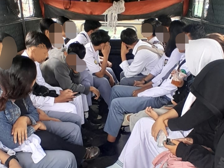 Pelajar Yang Terjaring Satpol-PP Kukar Diduga Bolos Sekolah (Dok. Satpol-PP Kukar)