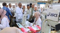 Wamenaker saat melakukan kunjungan kerja ke PT Nikomas Gemilang di Kabupaten Serang, Banten, Senin (21/9/2026). (dok. Humas Kemnaker)